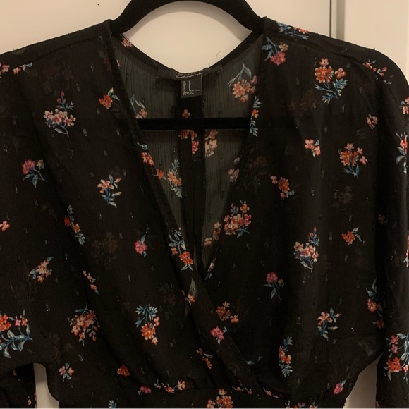 Forever21 Floral Kimono Top - Picture 4 of 7